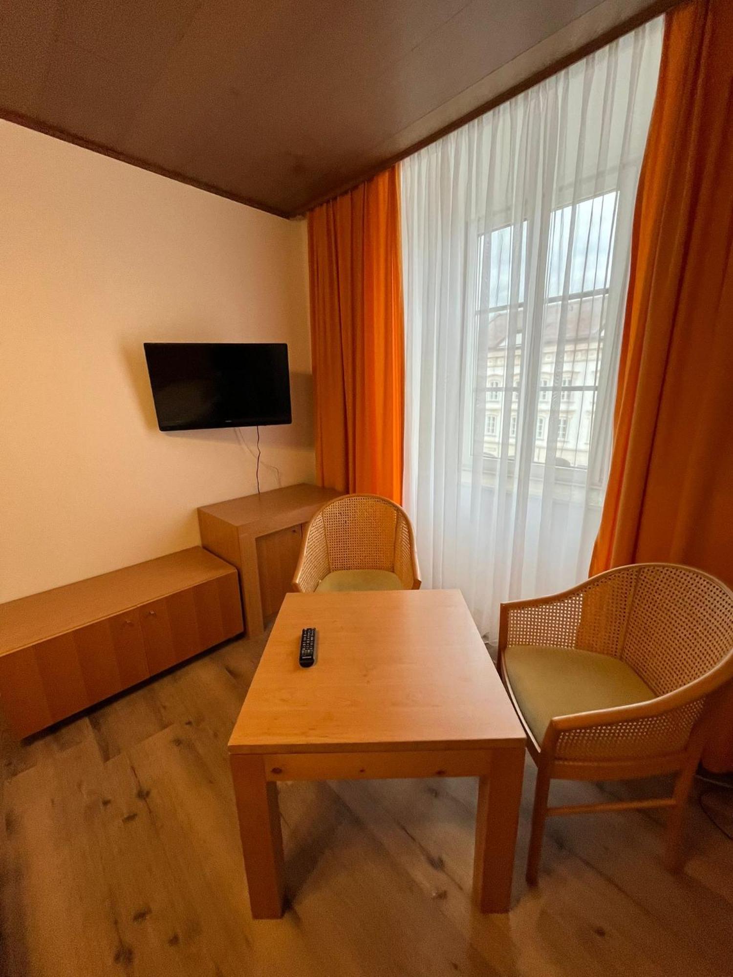 בראונאו אם אין City Hotel Post 20 מראה חיצוני תמונה
